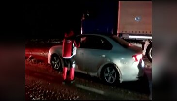 Bursa-İzmir Karayolu 13 saat sonra yeniden trafiğe açıldı
