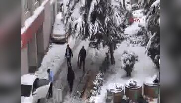 Yalova beyaza büründü