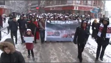 Sarıkamış şehitleri anısına 63 metrelik dev Türk bayrağı