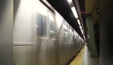 New York'ta pantolonsuz metro yolculuğu