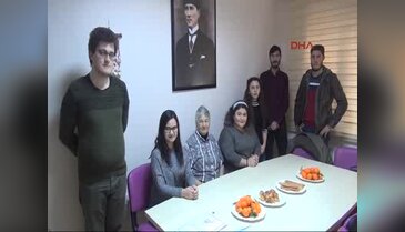 Kızlar okusun diye, evini satıp huzurevine yerleşti