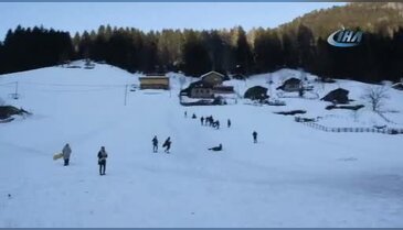 Rize Ayder'de şambrel ile kayak keyfi