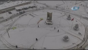 İstanbul Taksim Meydanı'nda seyrine doyumsuz manzara