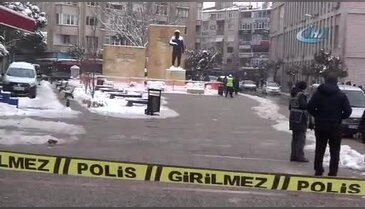 Valilik yakınındaki şüpheli çanta imha edildi