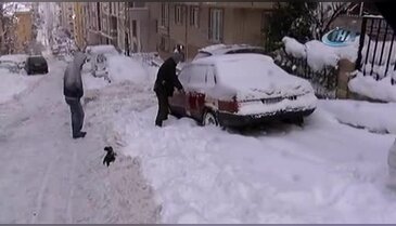 Vatandaşların kar çilesi devam ediyor