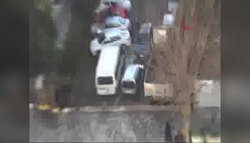 Gaziantep Emniyet Müdürlüğü önünde silah sesleri duyuldu