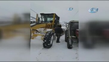 Bursa'da hasta çocuk için tipiyle amansız savaş