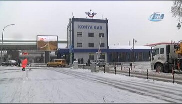 Donan makas hızlı tren seferini aksattı