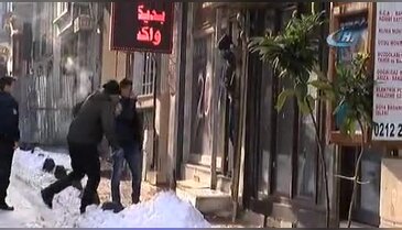 İstanbul Beyoğlu'nda rehine iddiası polisi hareket geçirdi