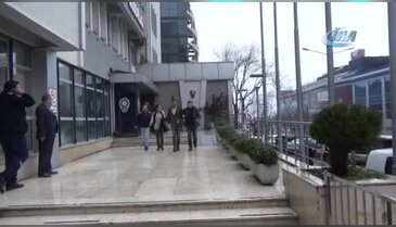 Bursa'da yan kesiciler otobüs durağını hedef aldı