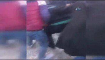 Zeytinburnu'nda çöken binadan böyle kurtarıldı