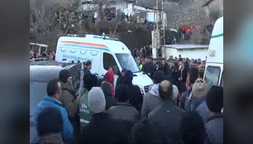 Yangında can veren aile toprağa verildi