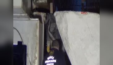 Bursa'da 12 tonluk mermerin altında kalan Suriyeli işçi öldü