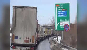 Bulgaristan sınırındaki TIR kuyruğu azalmadı