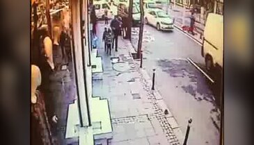 Çöken binanın ayırdığı ikizlerin son anları kamerada