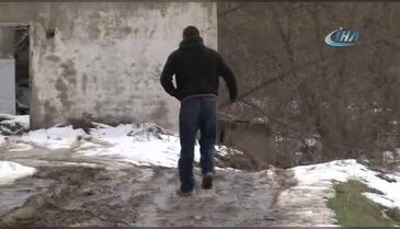 Bursa'da bu köpekler aldıkları eğitimle karda kaybolanları böyle buluyor