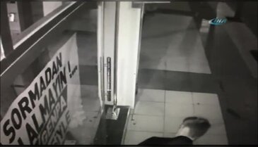 Gerçek sandığı maket telefonları çaldı