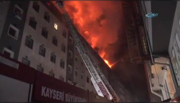 Belediye binasında yangın