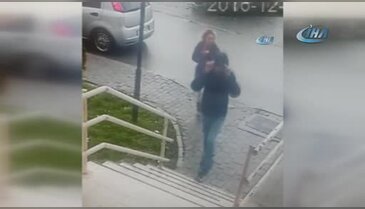 Hırsızlık zanlıları kameralara takıldı