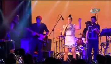 Hastalanan Hadise, Bursa'da yerini Bengü'ye bıraktı