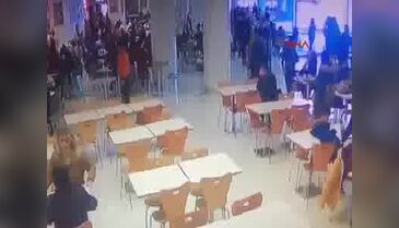 Bursa'da karbon kaçağı AVM'de paniğe neden oldu