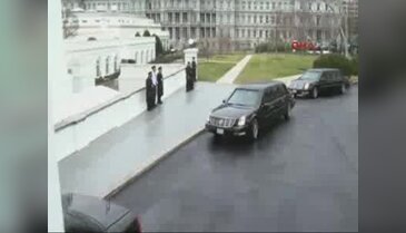 Obama çifti, Beyaz Saray'da Trump çiftini ağırlıyor