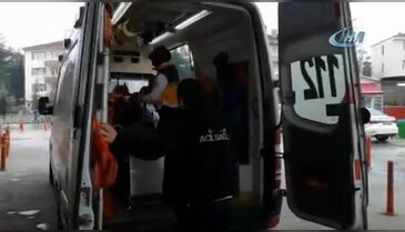 Bursa'da otomobil tarlaya uçtu: 5 yaralı