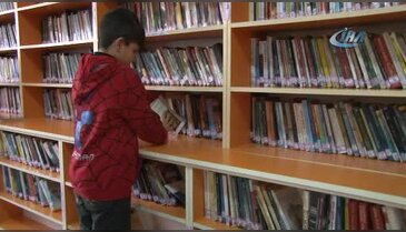 11 yaşındaki Umut bir yılda 665 kitap okudu