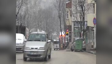 Bursa Uludağ'ın etekleri beyazlara büründü
