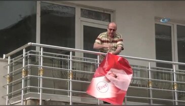 Bayrak asan dayı da 'evet' dedi