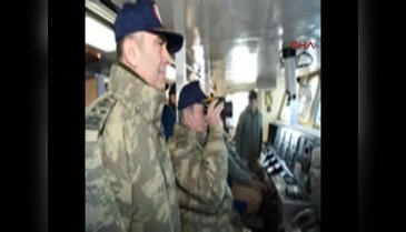 Komutanlar Kardak kayalıklarını dolaştı