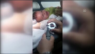Bursa'da küllüğe parmağı sıkışan bebeğe AFAD müdahalesi