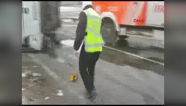 Yolcu otobüsü devrildi! Ölü ve yaralılar var