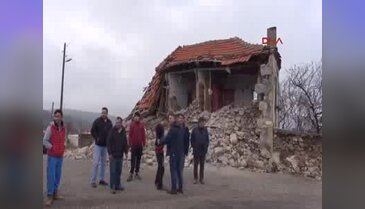 Deprem köylerde hasara yol açtı