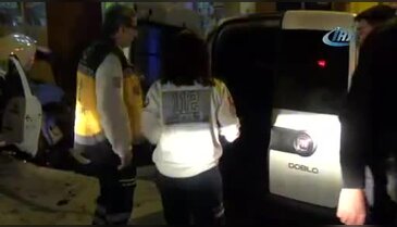 Bursa'da alkollü ve ehliyetsiz sürücü polis arabasına çarptı: 3 yaralı