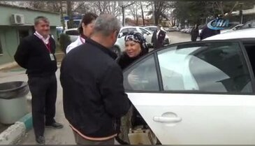 Bedia Akartürk Bursa'da katarakt ameliyatı oldu