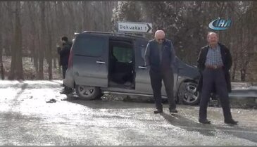 Cenaze yolunda kaza: 1'i ağır 3 yaralı