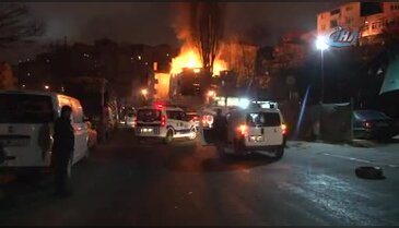 İstanbul'da korkutan çatı yangını