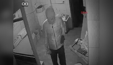 Bursa'da 2 hırsız 200 kiloluk çelik kasayı böyle taşıdı