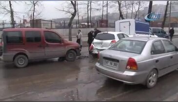 Zonguldak'ta zincirleme trafik kazası, 7 araç birbirine girdi