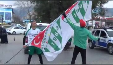 Bursasporlu taraftarlar 15 kilometre koştu
