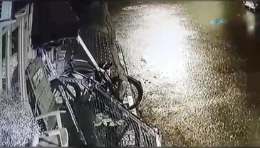 Sevgililer Günü'nde gül çaldı