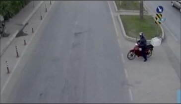 Kadın teröristin Adana Valiliğine saldırı anı kamerada