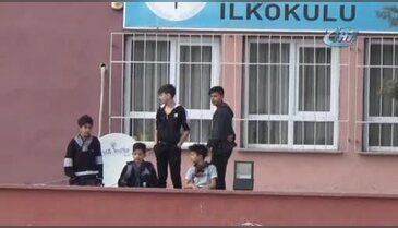 Bursa'da Pitbull dehşeti! 5 çocuk mahsur kaldı