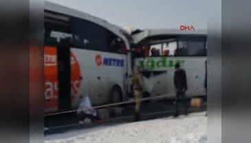 Iğdır'da otobüsler çarpıştı! Ölü ve yaralılar var