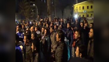 Bursasporlu taraftarlar Özlüce'de toplanarak yönetimi istifaya davet etti
