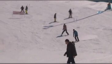 Erzurum Palandöken'de hafta sonu yoğunluğu