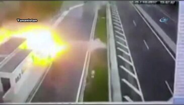 Yunanistan'da otomobil dehşet saçtı!