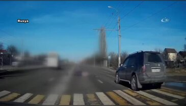 Rusya'da yaşlı kadın olay yerinde öldü