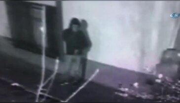 'Örümcek Adam'a özenen hırsız kamerada